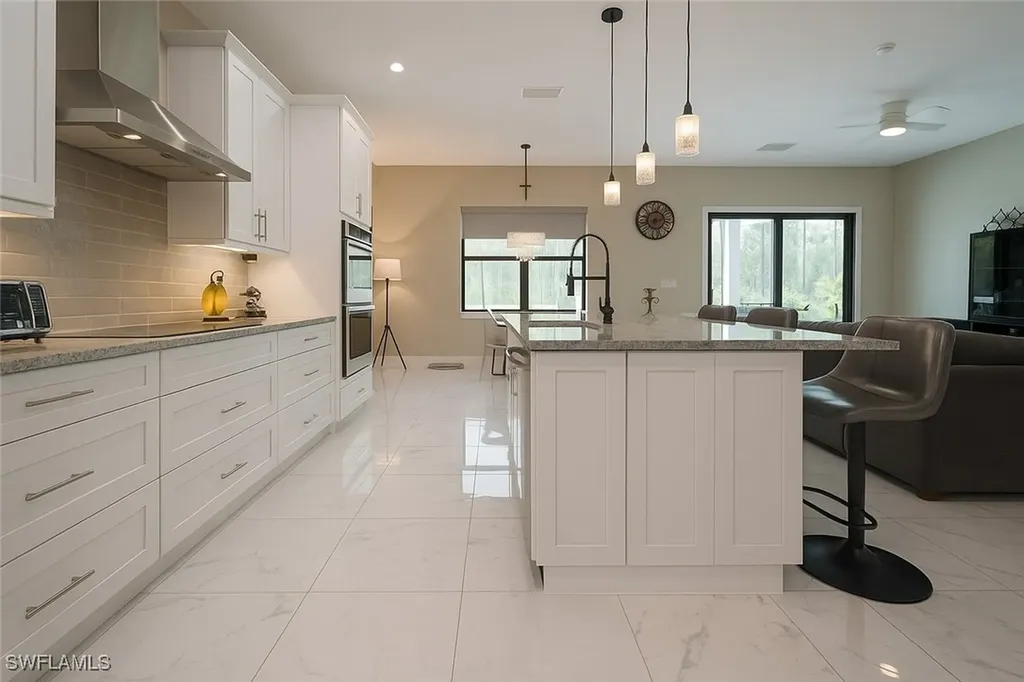 3842 4th Avenue NE Naples FL 34120
