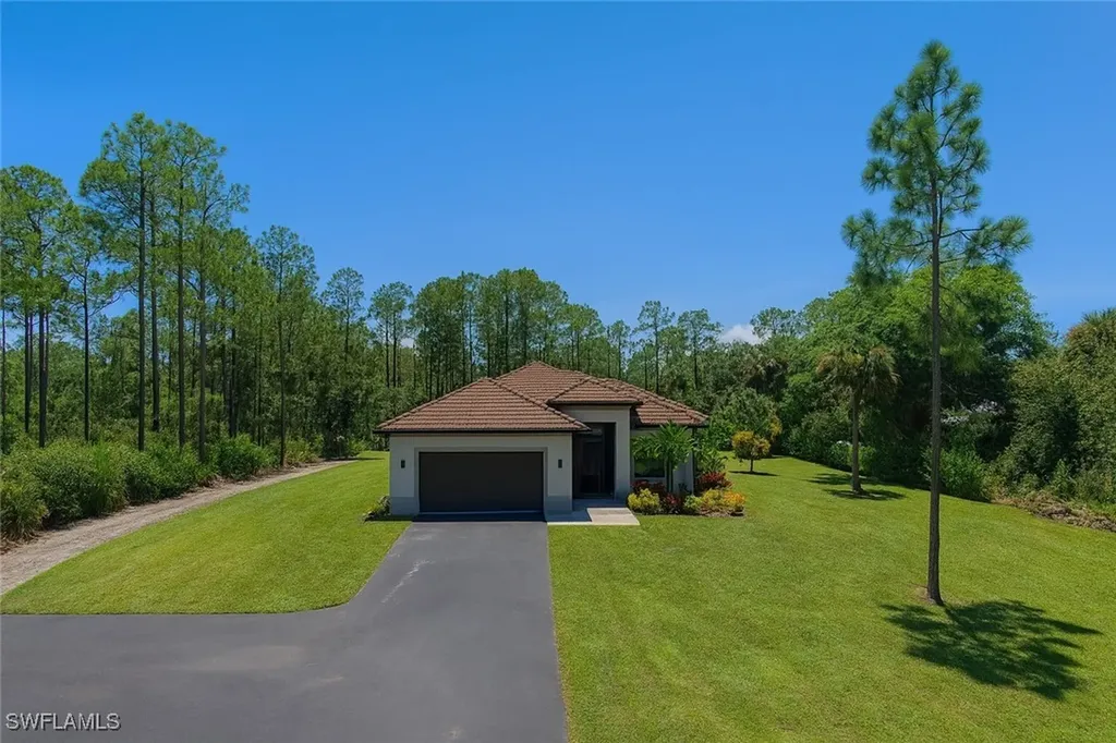 3842 4th Avenue NE Naples FL 34120