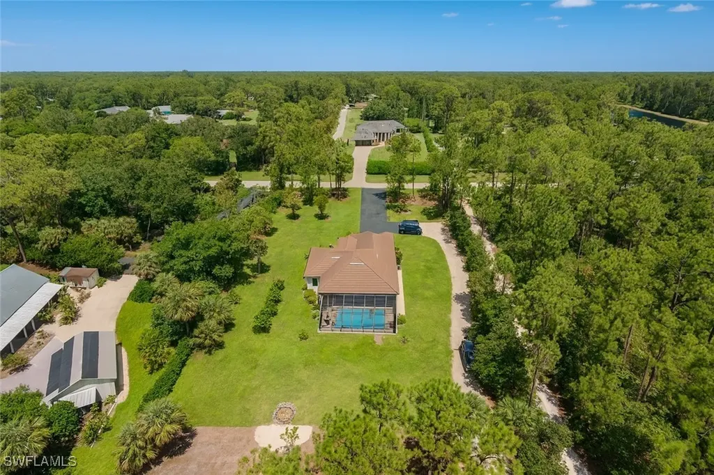 3842 4th Avenue NE Naples FL 34120