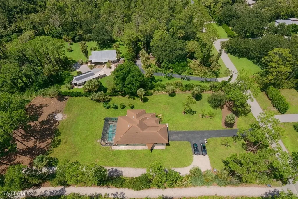 3842 4th Avenue NE Naples FL 34120
