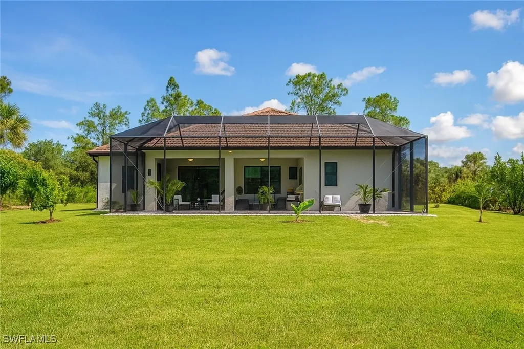3842 4th Avenue NE Naples FL 34120