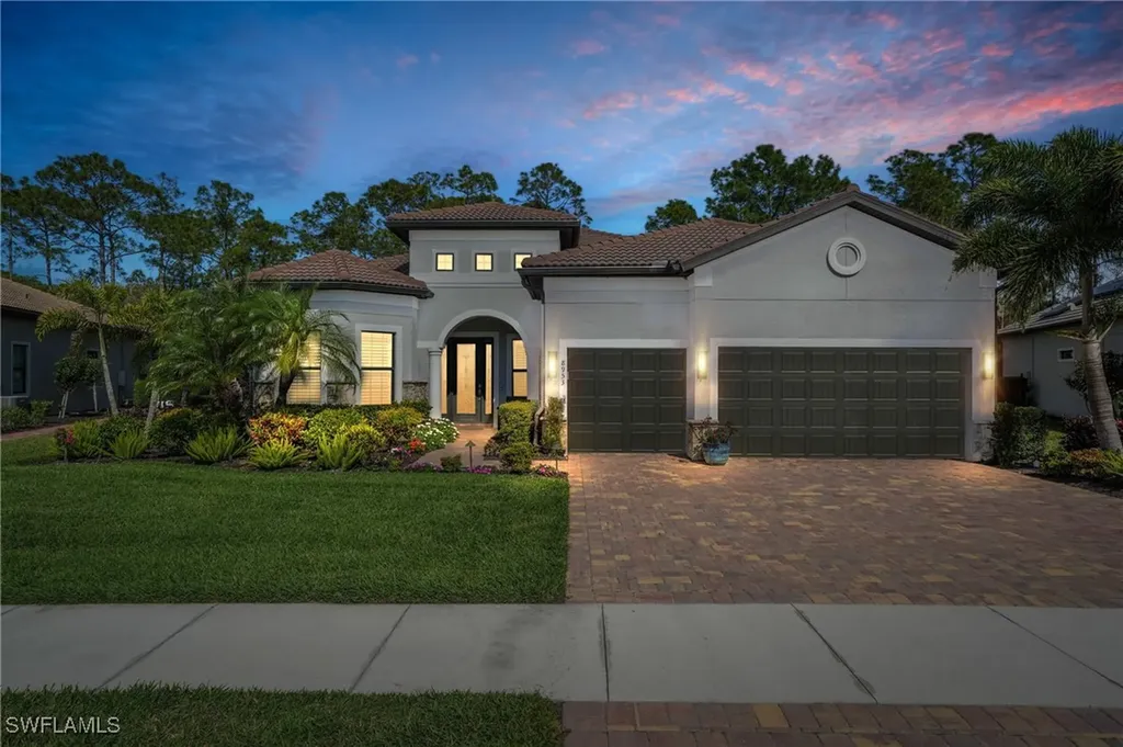 8953 Bahama Swallow Way Naples FL 34120