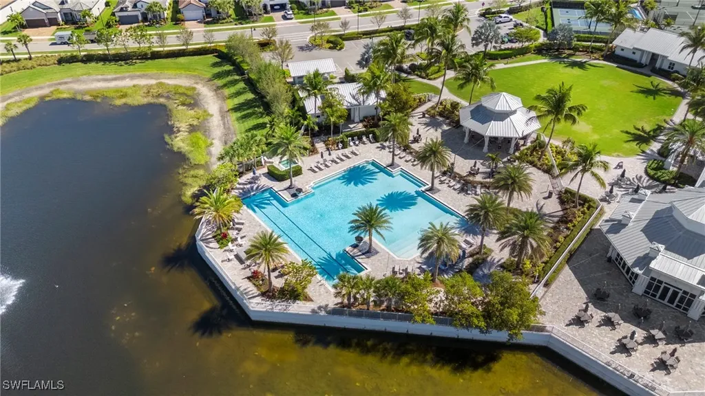 8953 Bahama Swallow Way Naples FL 34120
