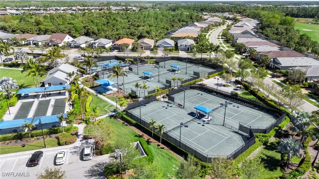 8953 Bahama Swallow Way Naples FL 34120