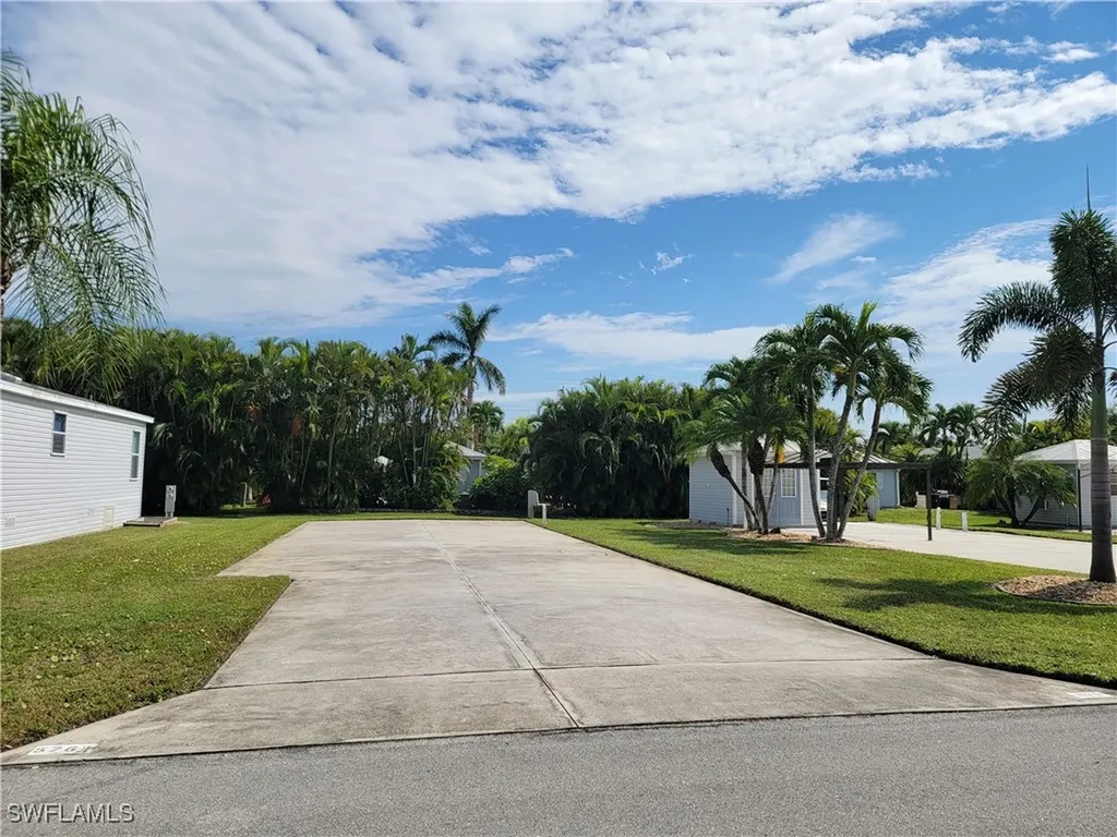 5761 Pathwood Court Fort Myers FL 33905
