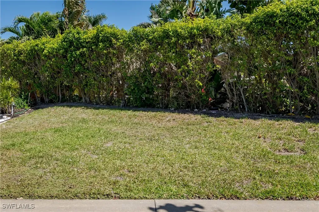 13594 Snapper Lane Naples FL 34114
