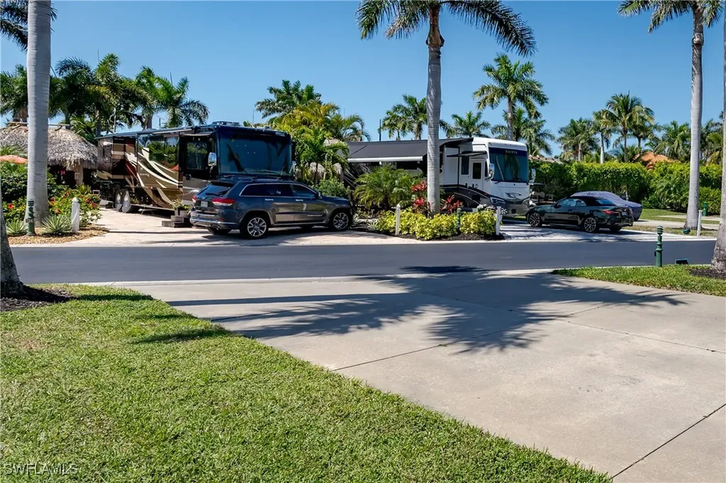 13594 Snapper Lane Naples FL 34114