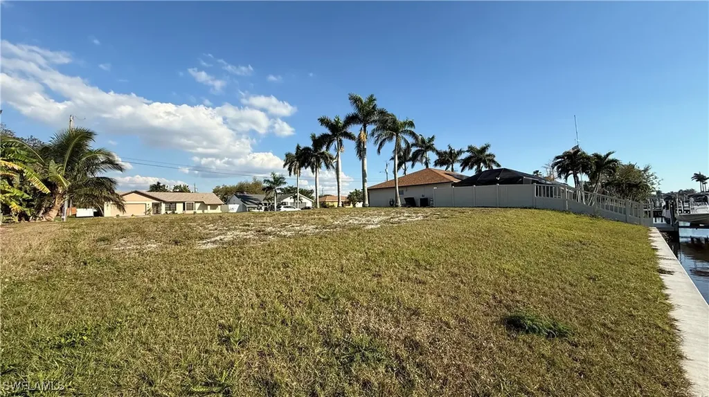 3222 SW 1st Place Cape Coral FL 33914