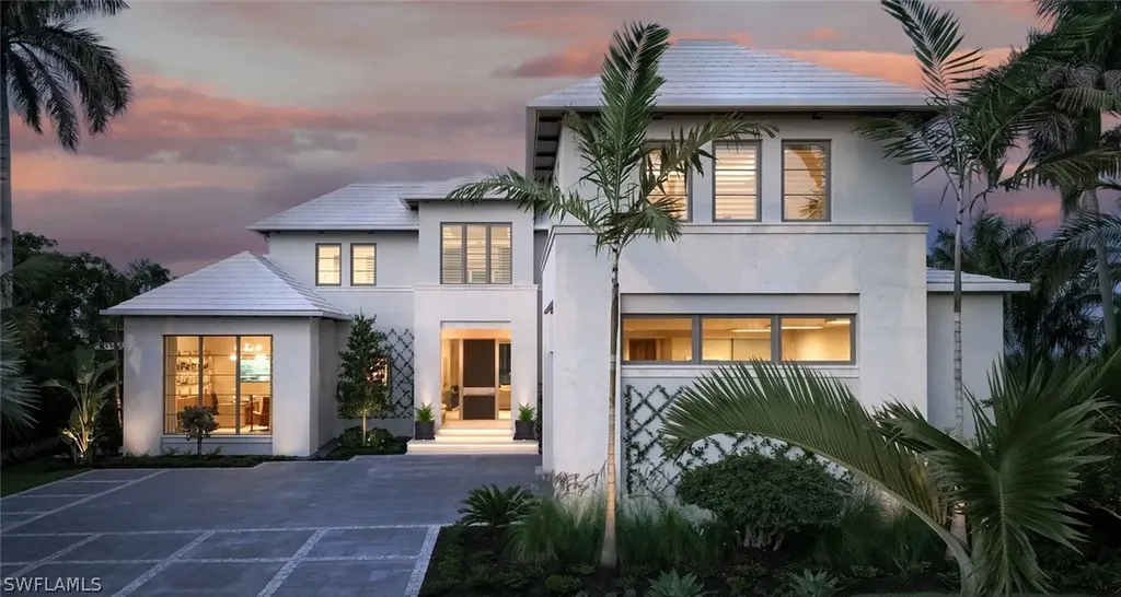 3233 Gin Lane Naples FL 34102