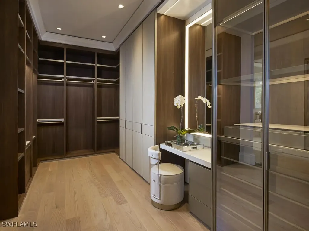 3233 Gin Lane Naples FL 34102