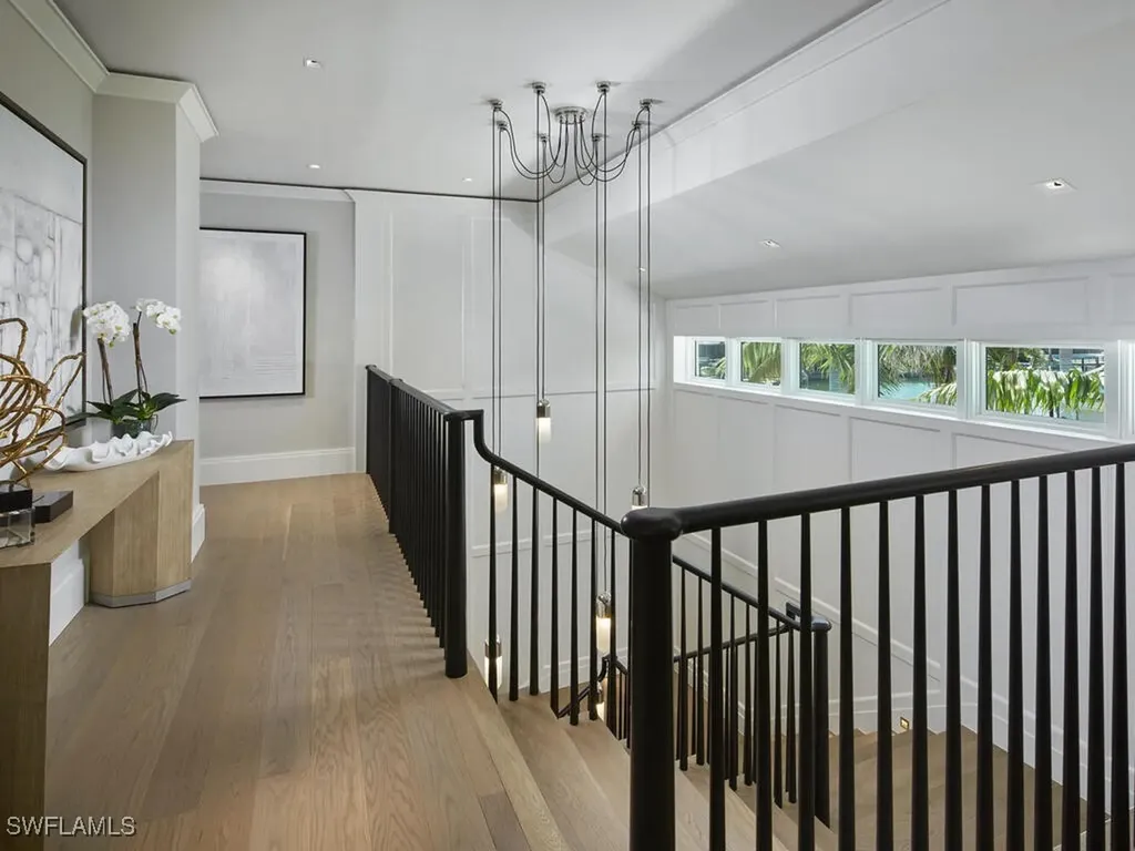 3233 Gin Lane Naples FL 34102