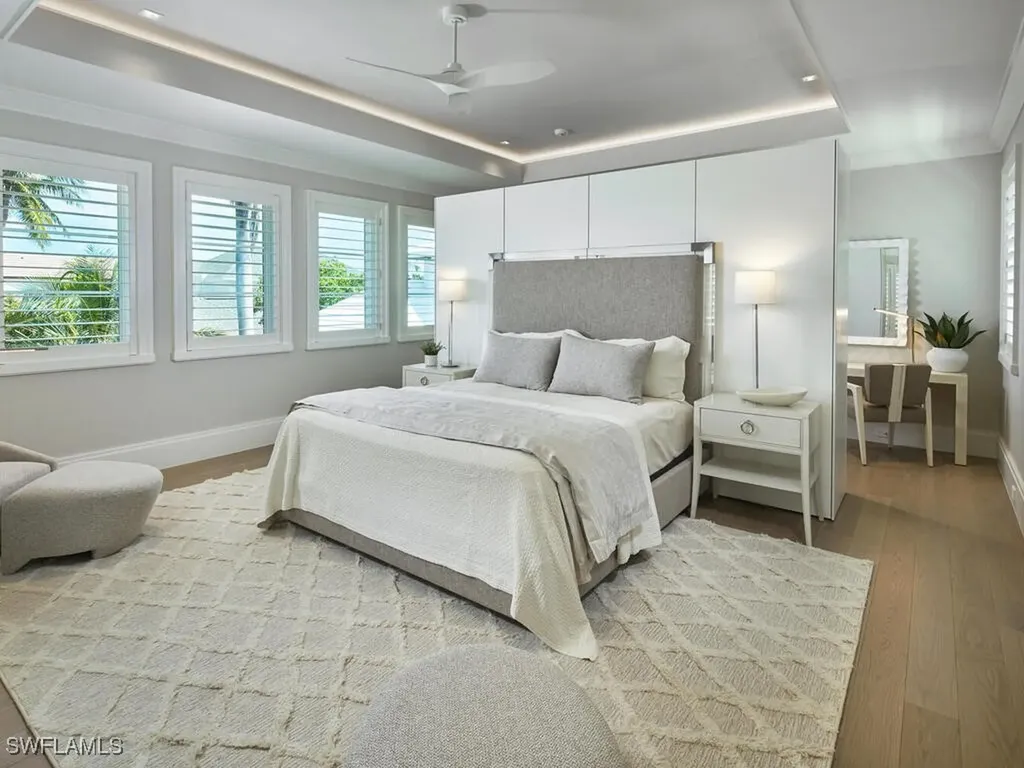 3233 Gin Lane Naples FL 34102