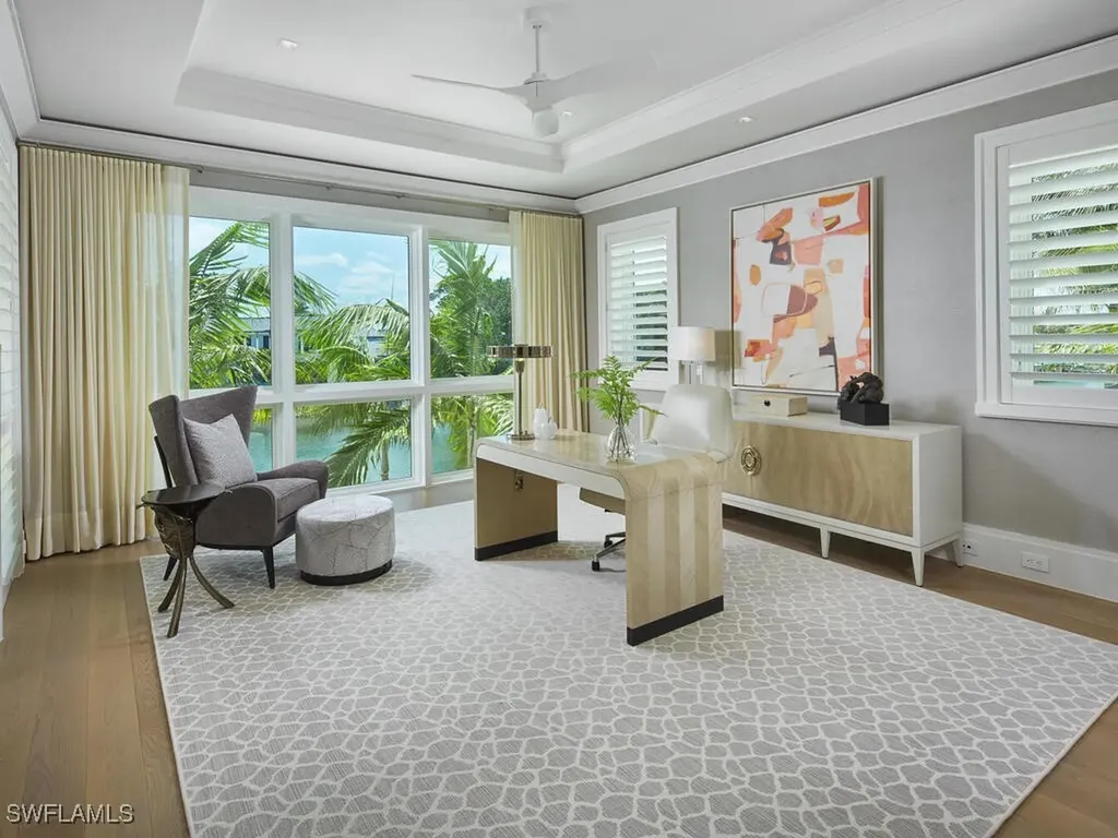 3233 Gin Lane Naples FL 34102