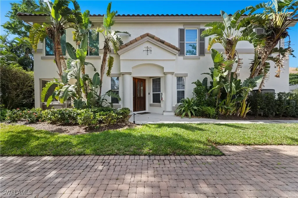 193 Colonade Circle Naples FL 34103