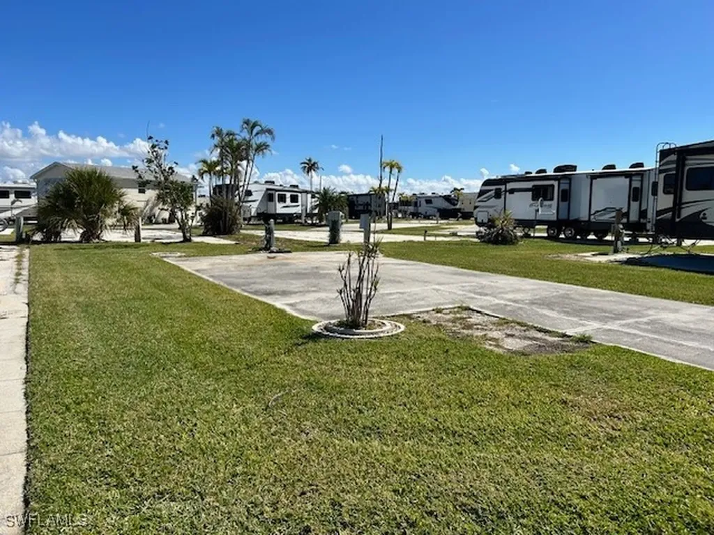 19681 Summerlin Road D-51 Fort Myers FL 33908