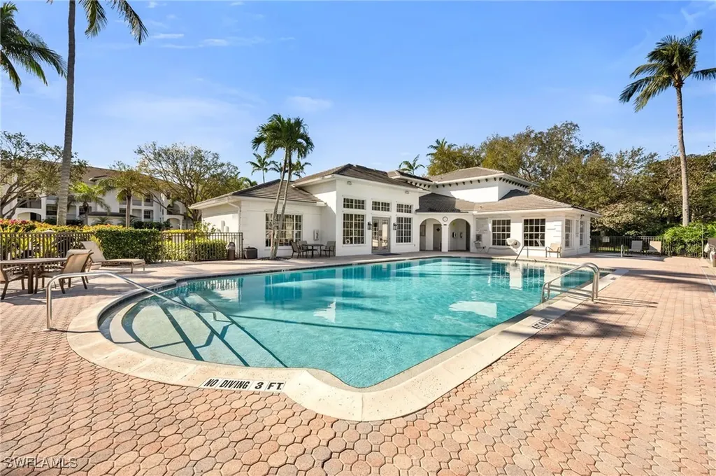 750 Bentwater Circle Naples FL 34108