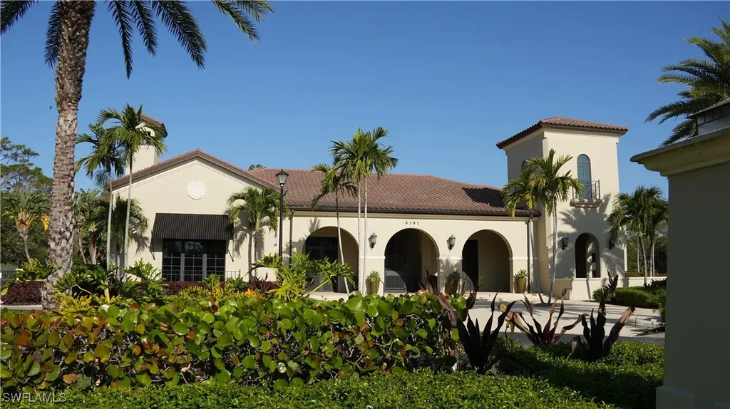 4744 Formosa Drive Naples FL 34119