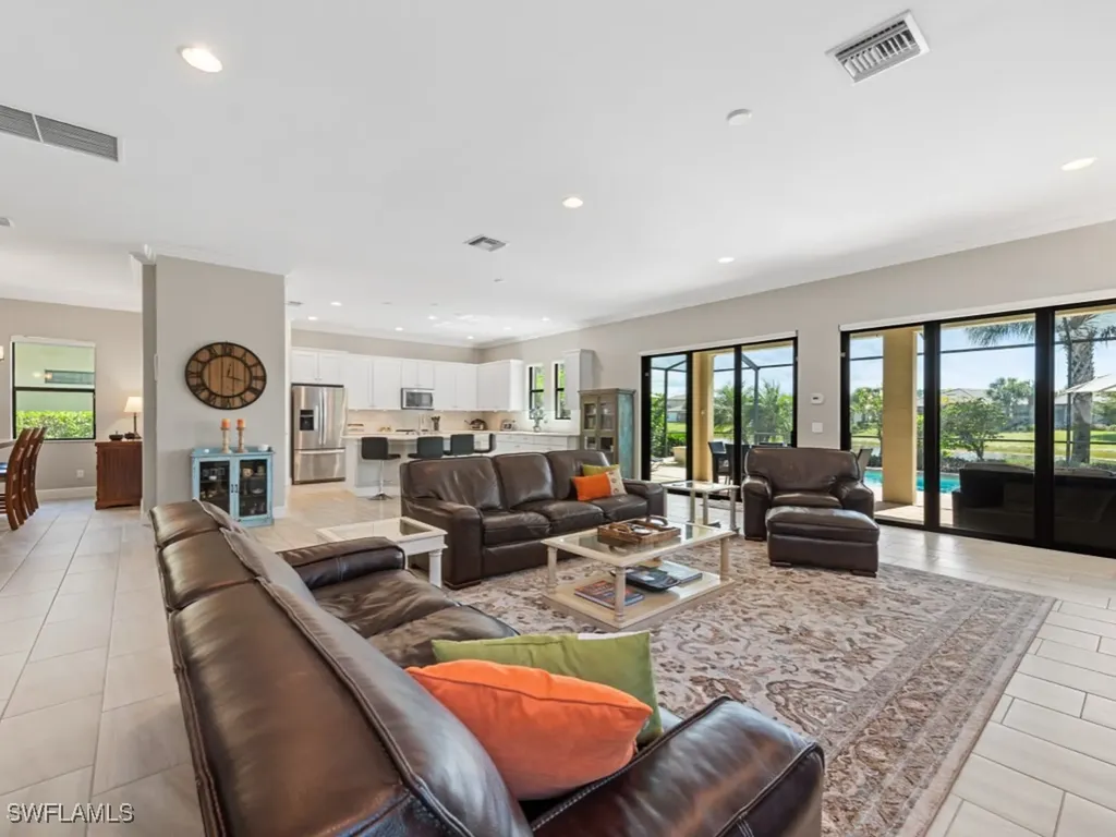 4744 Formosa Drive Naples FL 34119