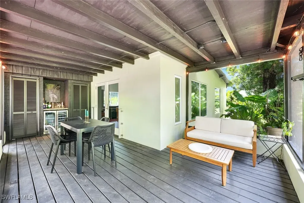 3032 Coco Avenue Naples FL 34112