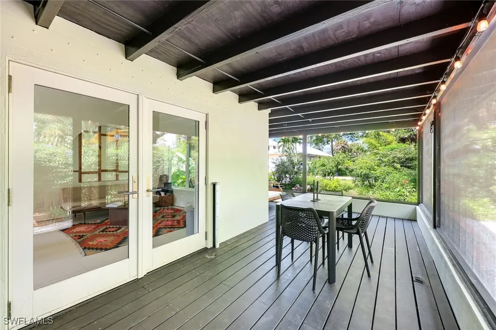 3032 Coco Avenue Naples FL 34112