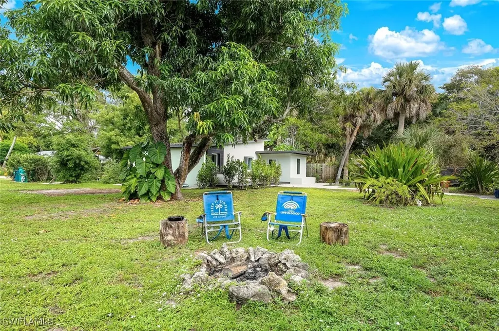 3032 Coco Avenue Naples FL 34112