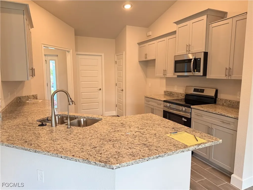 475 Westdale Avenue Lehigh Acres FL 33972