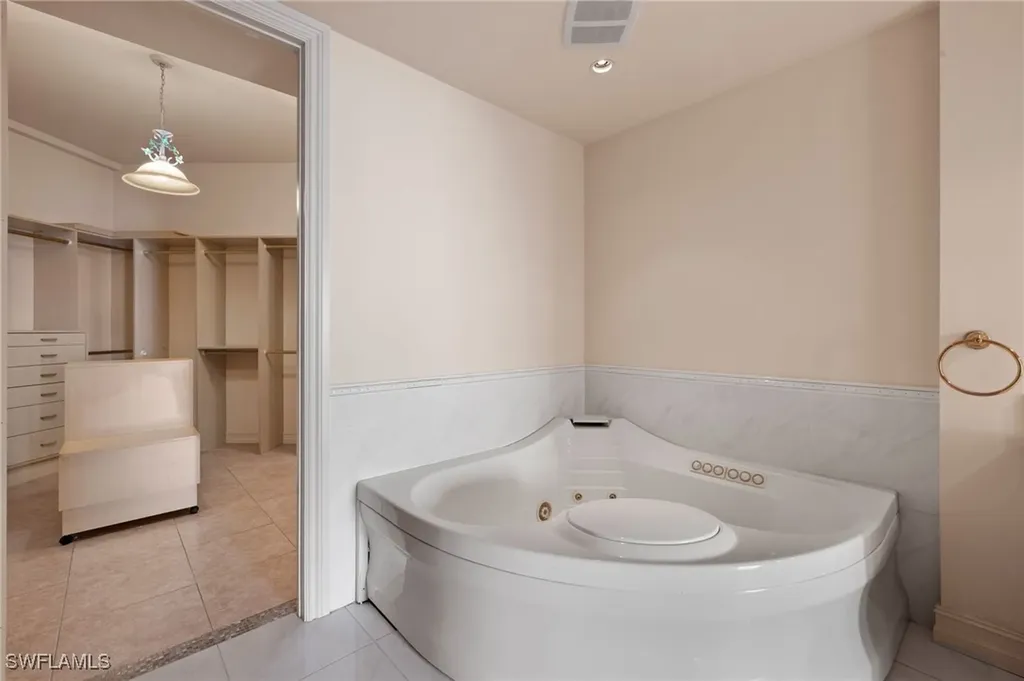 4801 Island Pond Court Bonita Springs FL 34134
