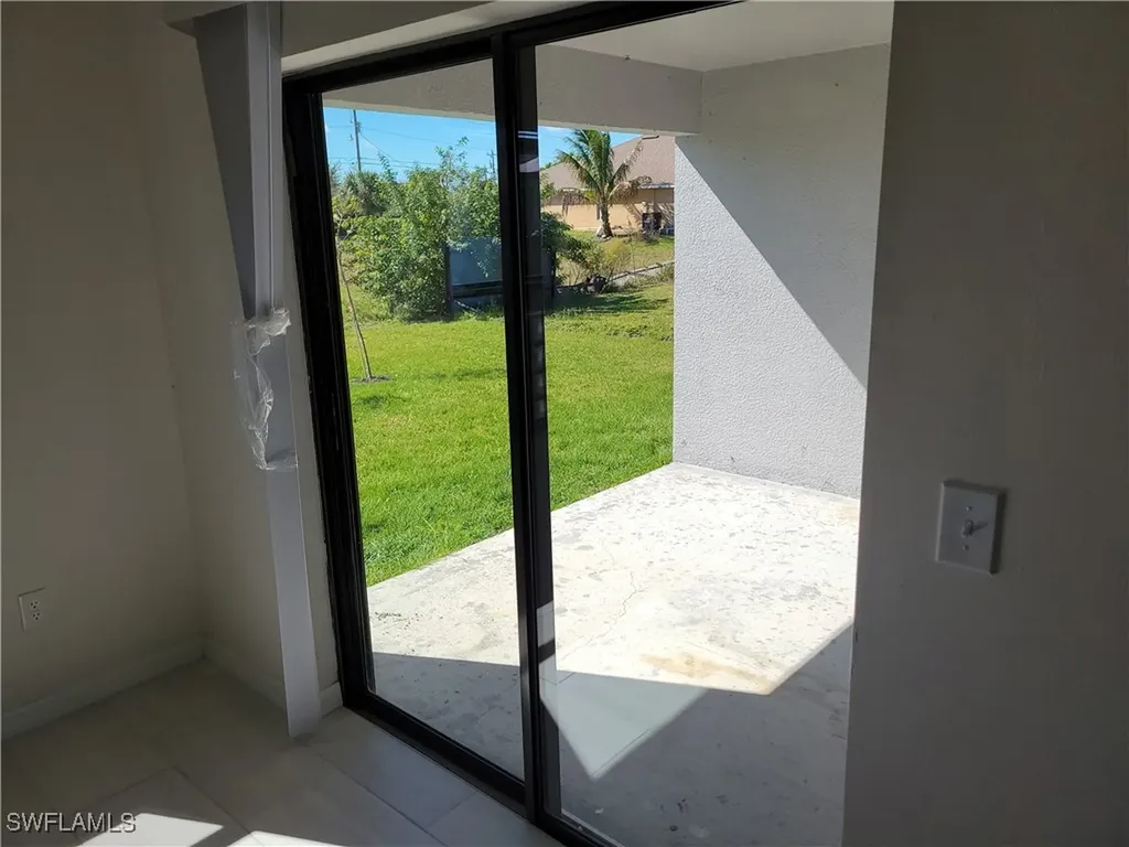 2828 SW 2nd Lane Cape Coral FL 33991