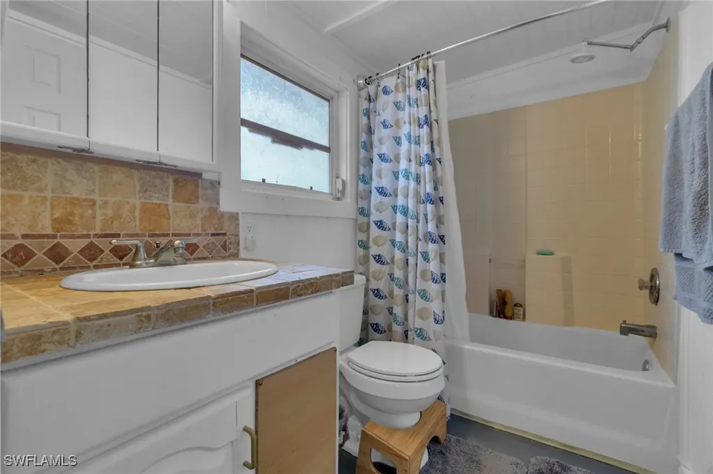 238 Mamie Street Chokoloskee FL 34138