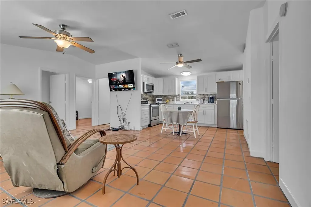 228 Mamie Street Chokoloskee FL 34138