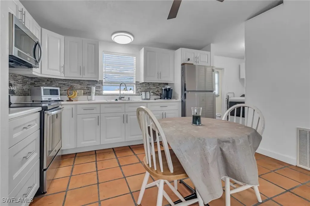 228 Mamie Street Chokoloskee FL 34138