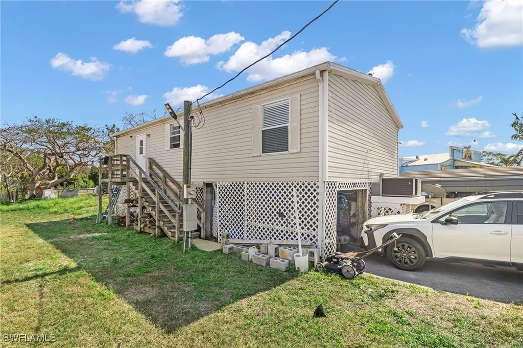 228 Mamie Street Chokoloskee FL 34138