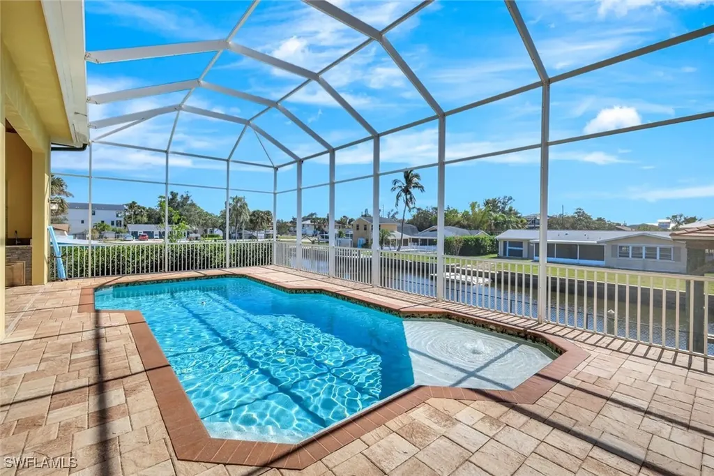 4821 Tarpon Avenue Bonita Springs FL 34134