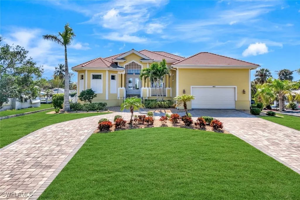 4821 Tarpon Avenue Bonita Springs FL 34134