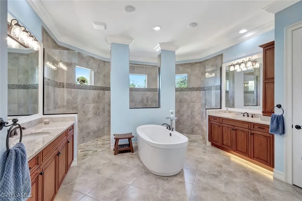 4821 Tarpon Avenue Bonita Springs FL 34134