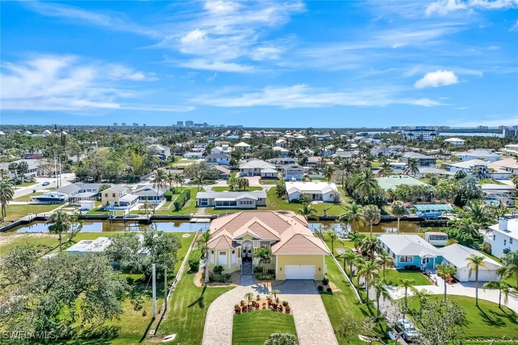 4821 Tarpon Avenue Bonita Springs FL 34134