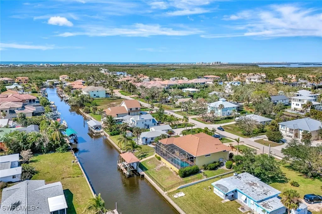 4821 Tarpon Avenue Bonita Springs FL 34134