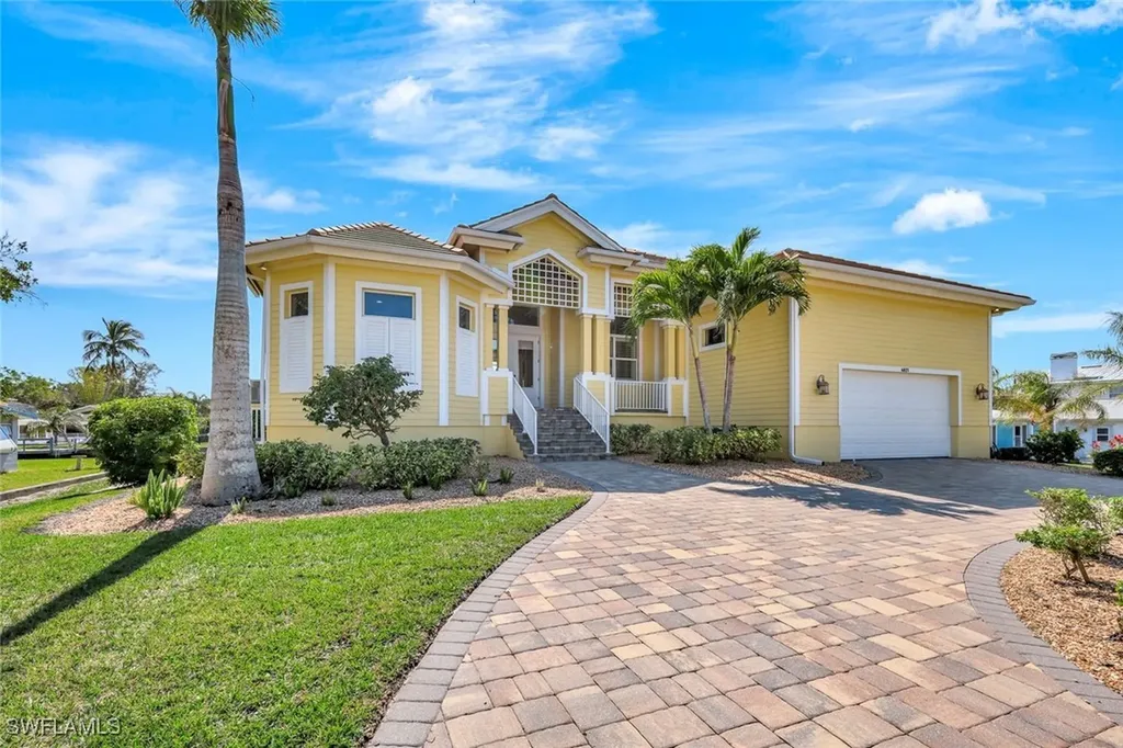 4821 Tarpon Avenue Bonita Springs FL 34134