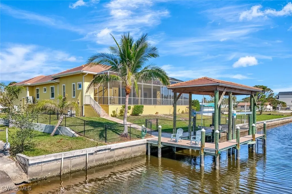 4821 Tarpon Avenue Bonita Springs FL 34134