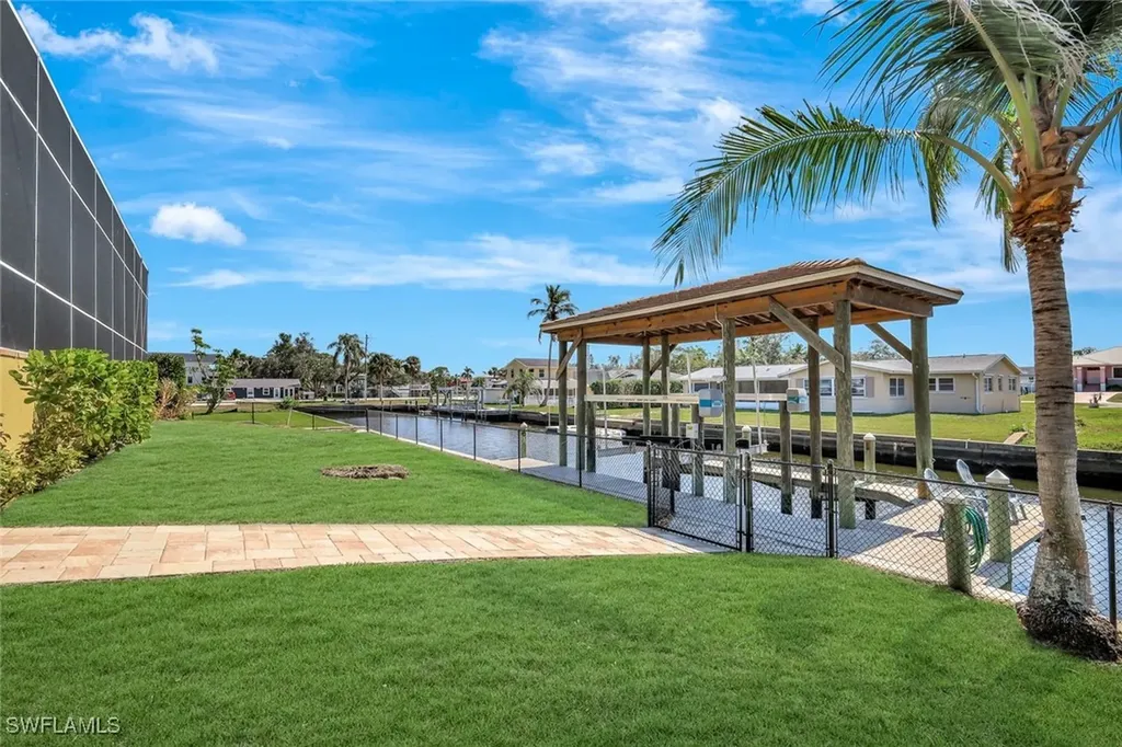 4821 Tarpon Avenue Bonita Springs FL 34134
