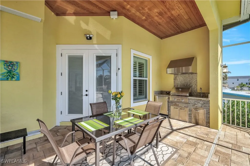4821 Tarpon Avenue Bonita Springs FL 34134