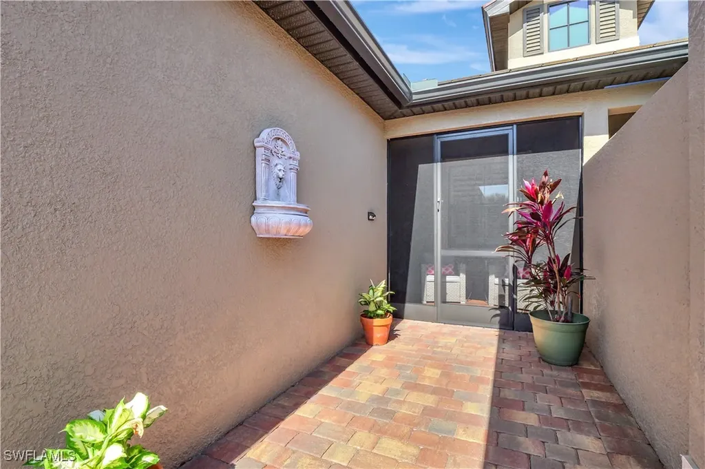 7815 Jacaranda Lane Naples FL 34114