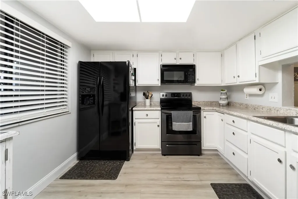 5841 Rattlesnake Hammock Road Naples FL 34113