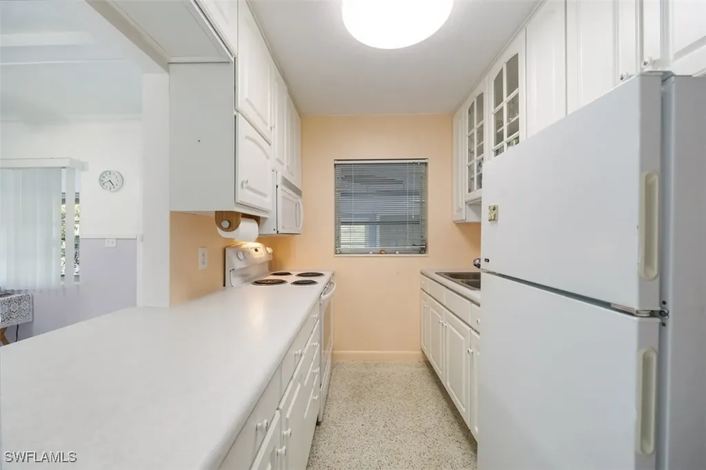 11 Spoonbill Avenue Everglades City FL 34139