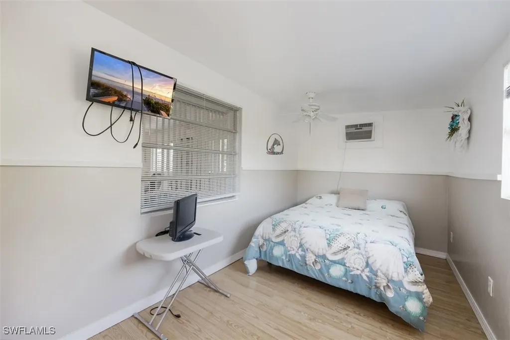 11 Spoonbill Avenue Everglades City FL 34139
