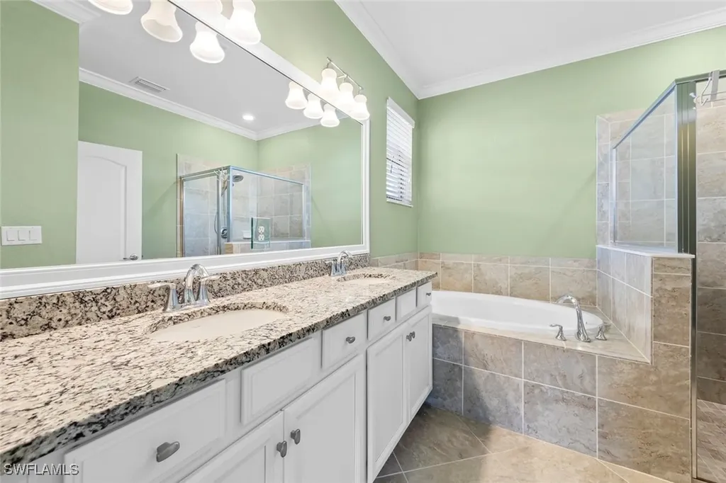 9251 Woodhurst Drive Naples FL 34120
