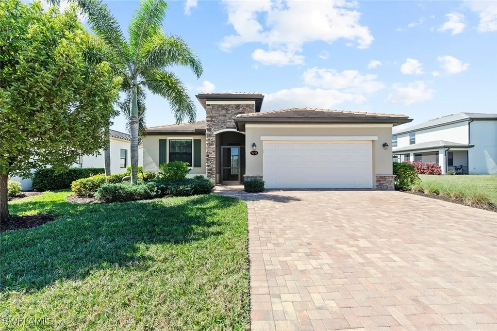 9251 Woodhurst Drive Naples FL 34120
