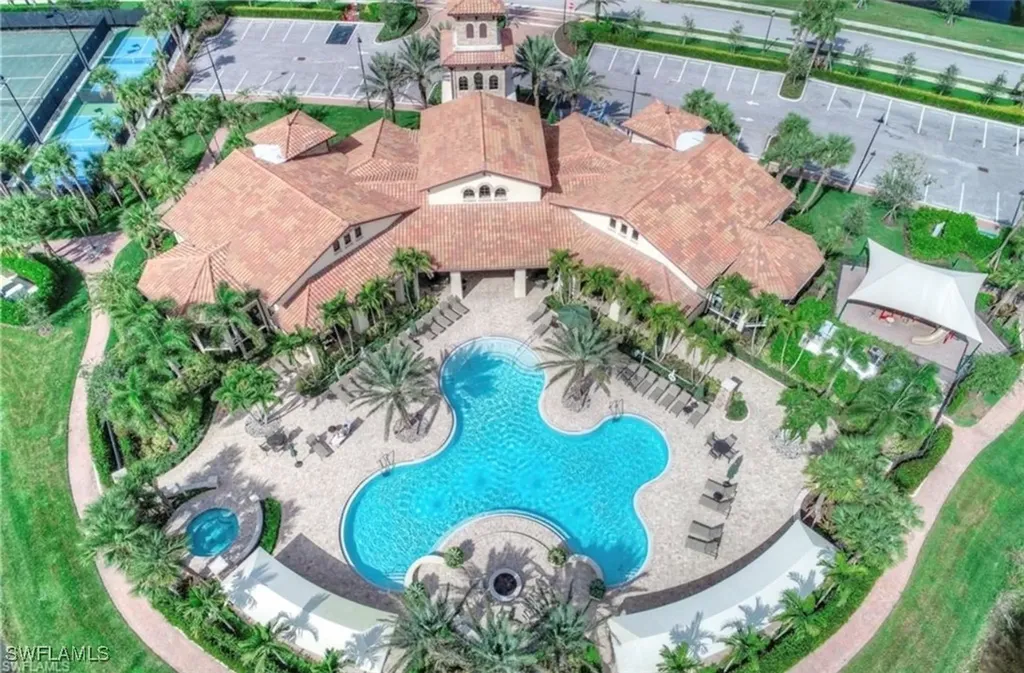 9251 Woodhurst Drive Naples FL 34120