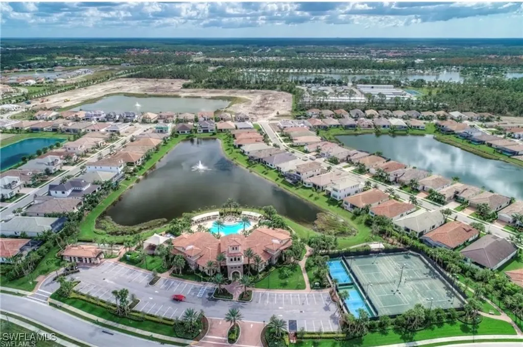 9251 Woodhurst Drive Naples FL 34120