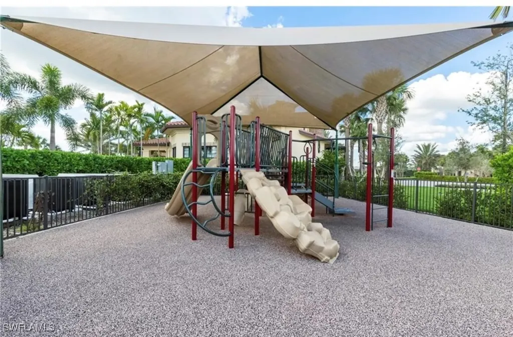 9251 Woodhurst Drive Naples FL 34120